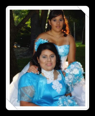 Una o dos quinceañeras juntas en nuestras fotos...G Studios